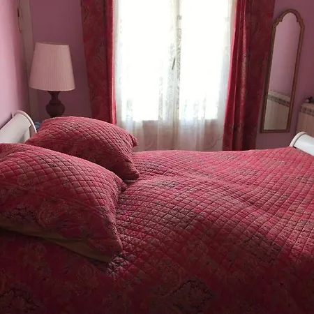 Les Dauphins -tamaris Bed & Breakfast *