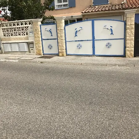 Les Dauphins -tamaris *